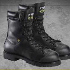 Matterhorn tiger tip boots